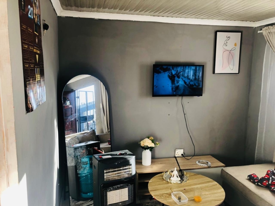 8 Bedroom Property for Sale in Harare Western Cape